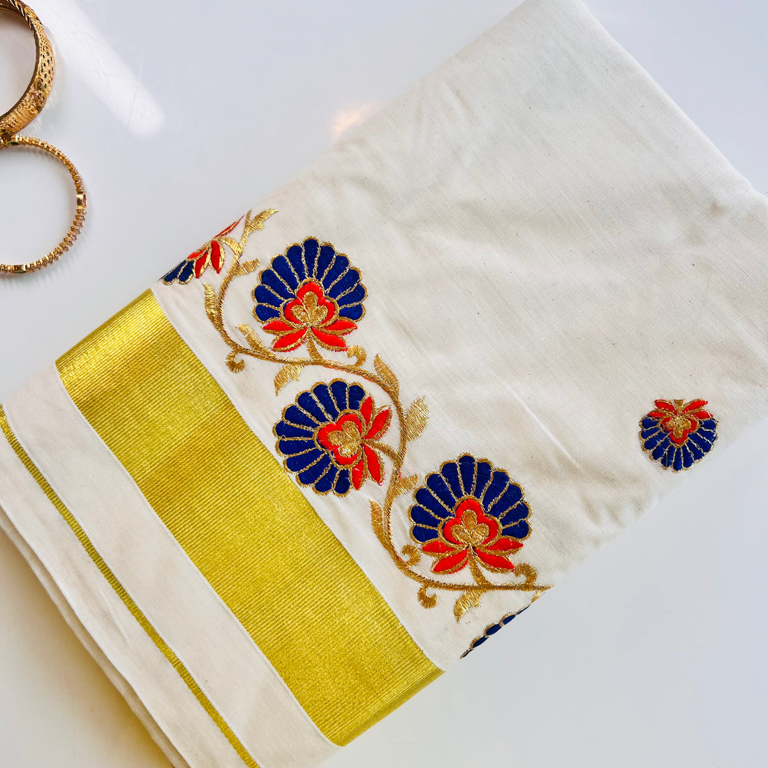 Raga Kerala Kasavu Saree Golden Flower Embroidery